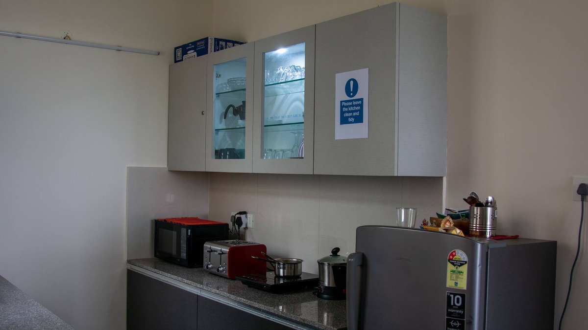 Chicalim Apartment | Cozy Apartment w/sea facing views w/all amenities including an infinity pool