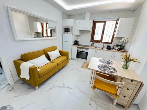 San Eugenio Apartment | Cozy Apartment with Wi-Fi
