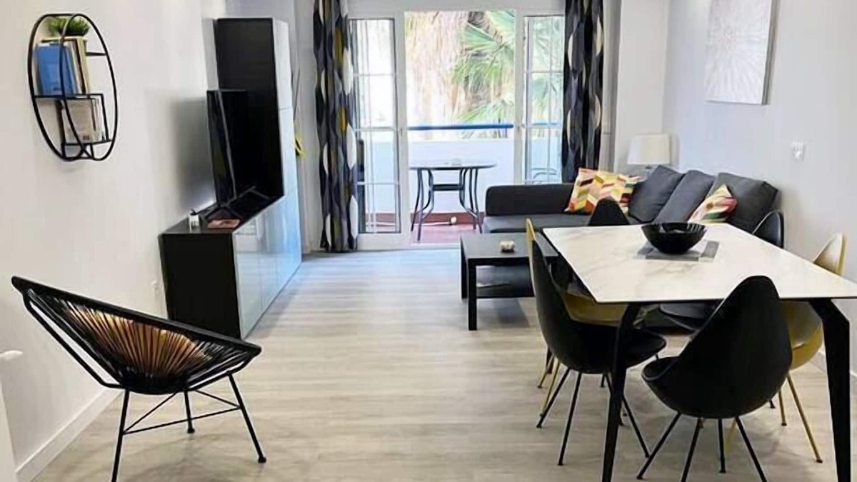 Parque Ayala Apartment | Cozy Apt next to Maria Zambrano Station by Sharing Co