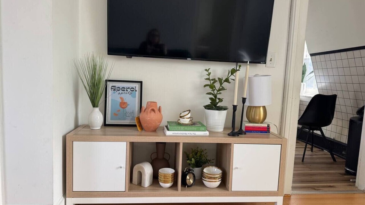 Newtonville Apartment | Cozy Apt w/Sunset View Over River