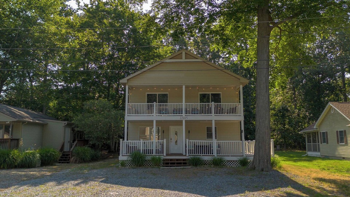 Rehoboth Beach House | Cozy Autumn Bayfront Retreat 5BR 4Bth, Slps 12