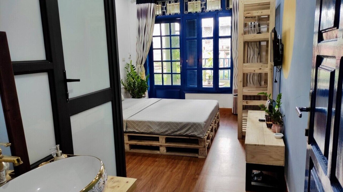 Old Quarter House | Cozy balcony/Street view/Old Quarter central/Sunny Homestay