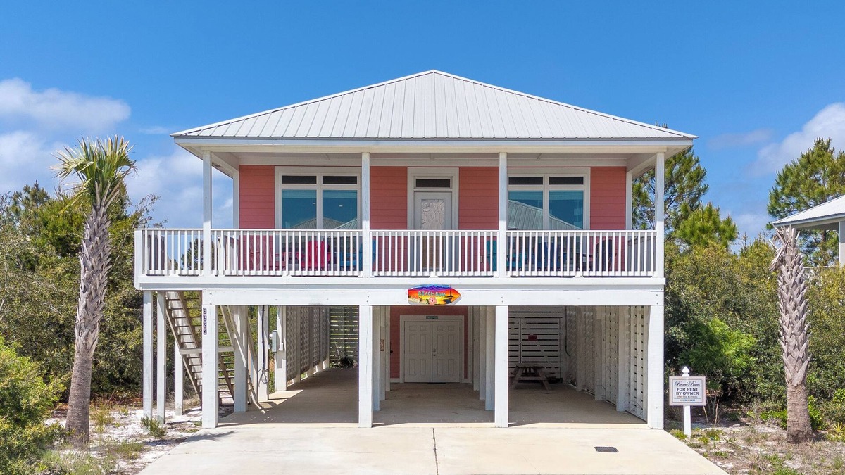 Morgantown House | Cozy Beach Cottage/Heated Pool/Com Ice Machine 5 star reviews for 8 years!