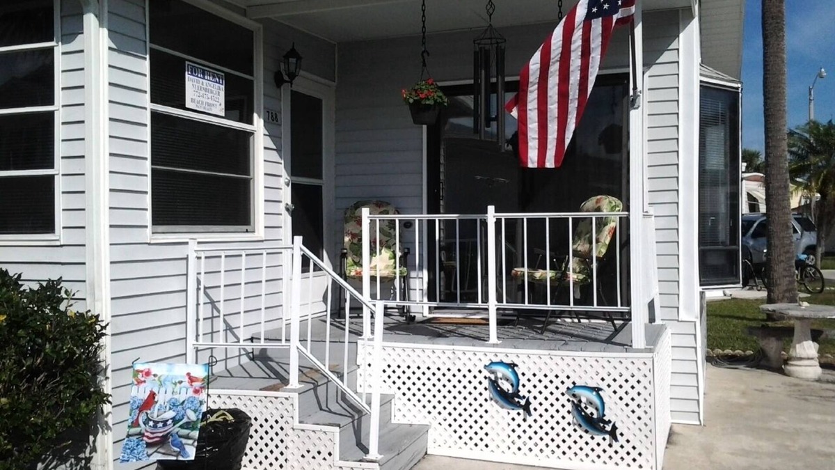 Nettles Island House | Cozy Beach Getaway