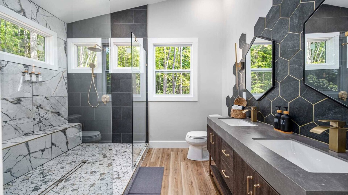 Bynum Cabin | Cozy Beehive Treehouse