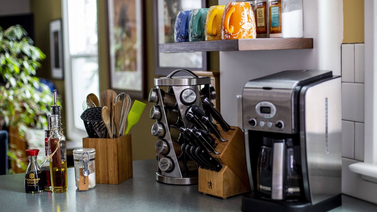 Spenard House | Cozy boutique home near the airport