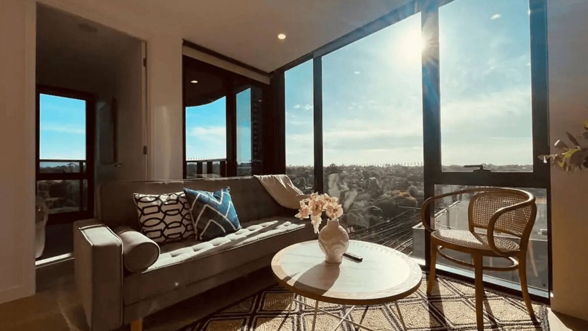 Box Hill Apartment | Cozy Box Hill Apartment