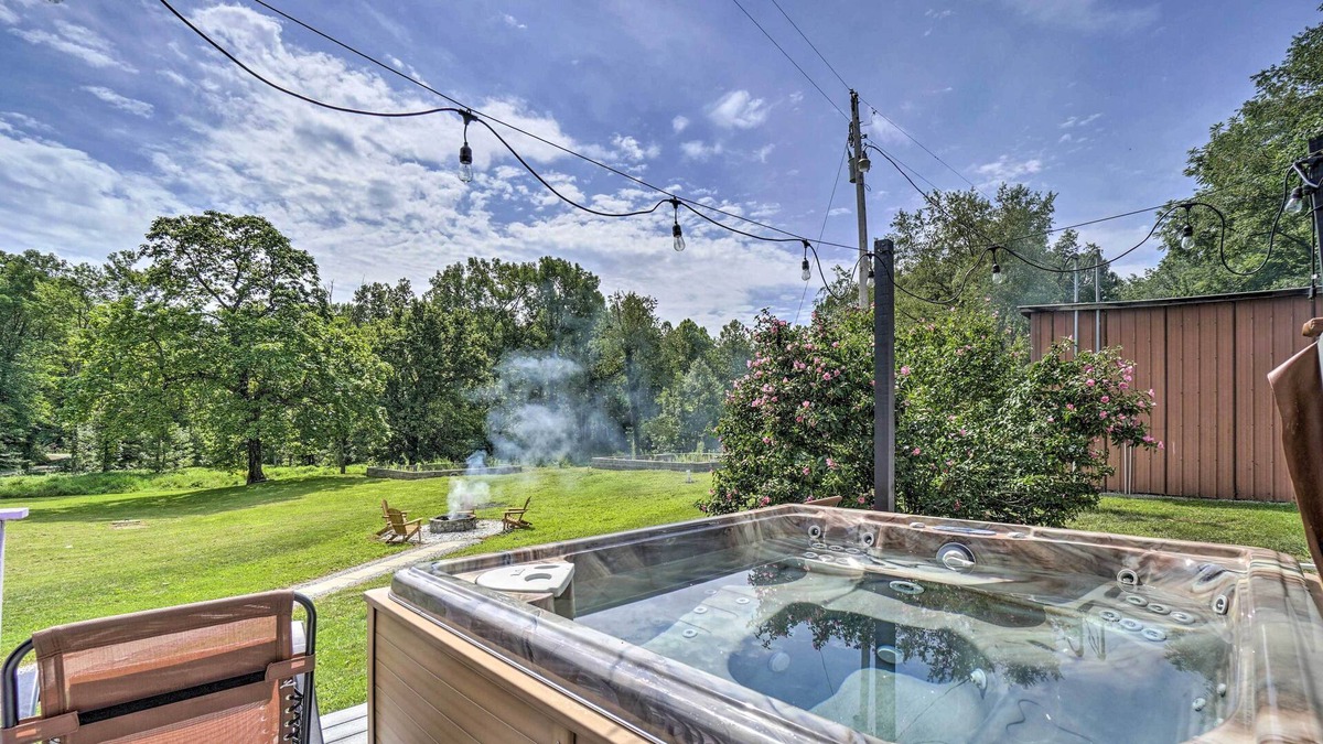 Logan Cottage | Cozy Bremen Family Home w/ Hot Tub & Acreage!