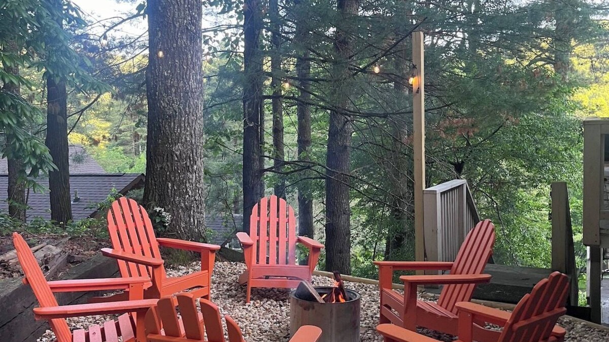 Sky Valley House | Cozy Bungalow - Big Views, Pool & 4 Master Suites