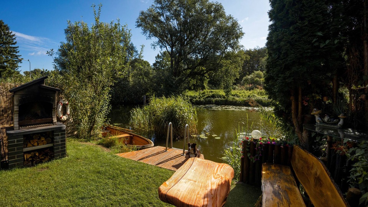 Altfriesack House | cozy bungalow with sauna and direct water access