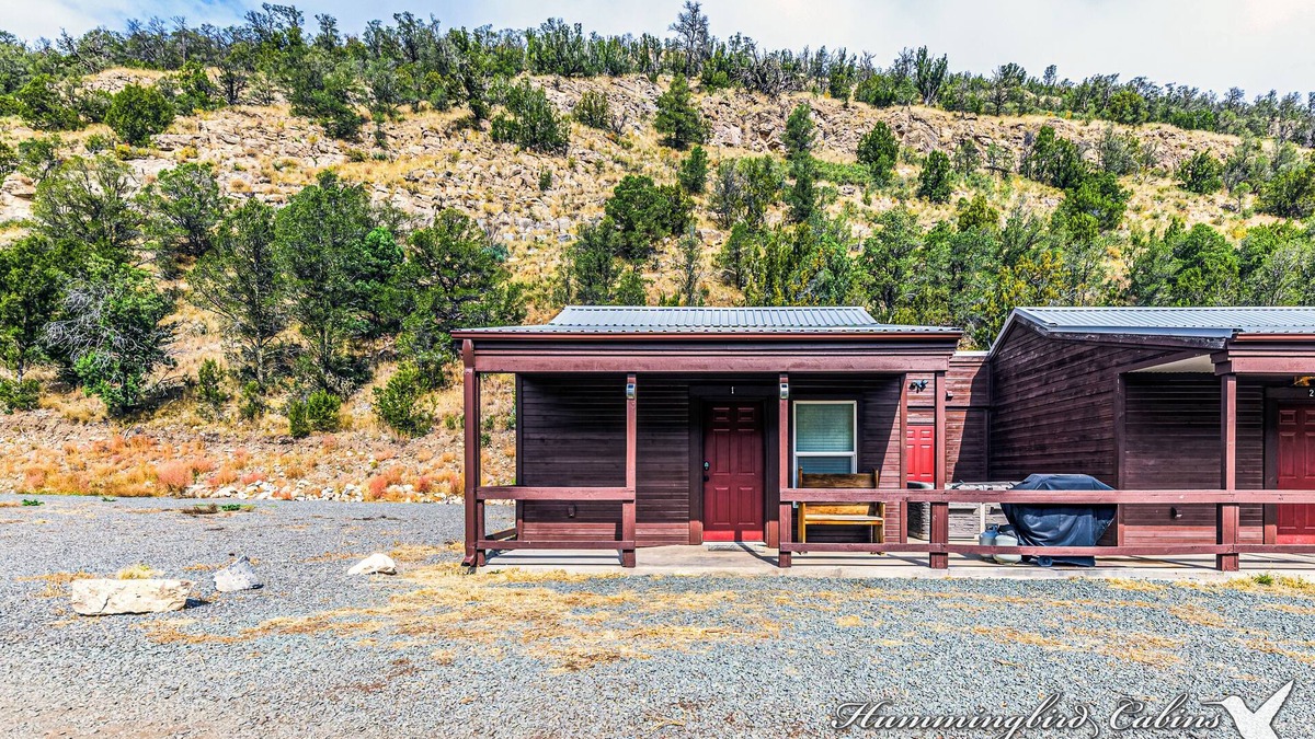 Alto House | Cozy Bungalow with HOT TUB & Pet Friendly!
