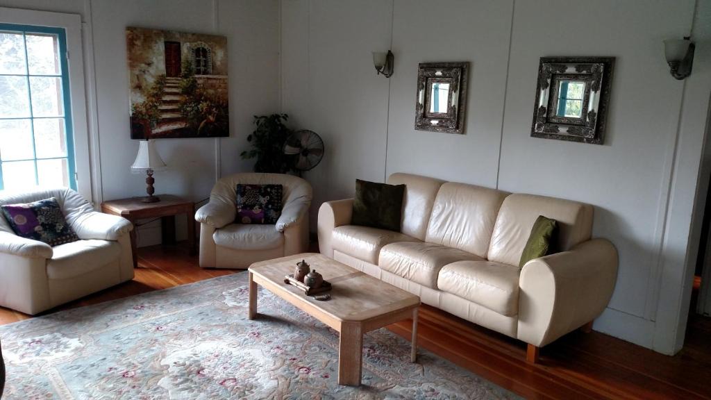 Geyserville Other | Cozy Cabernet Cabin