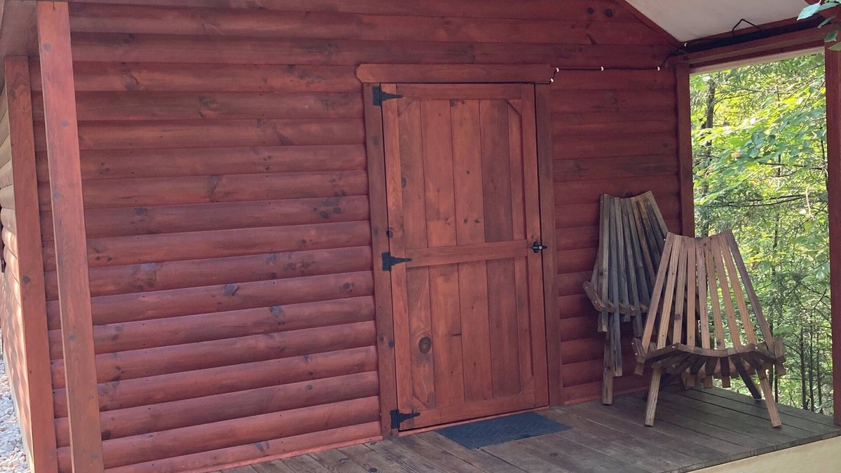 Saint Helens Cabin | Cozy cabin #1, in charming Beattyville with AC