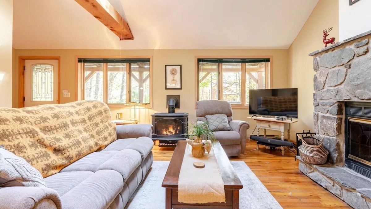 Lackawaxen Cabin | Cozy Cabin at Big Bear Mountain: Pools, Lake, Ski, Horseback & More at Masthope!