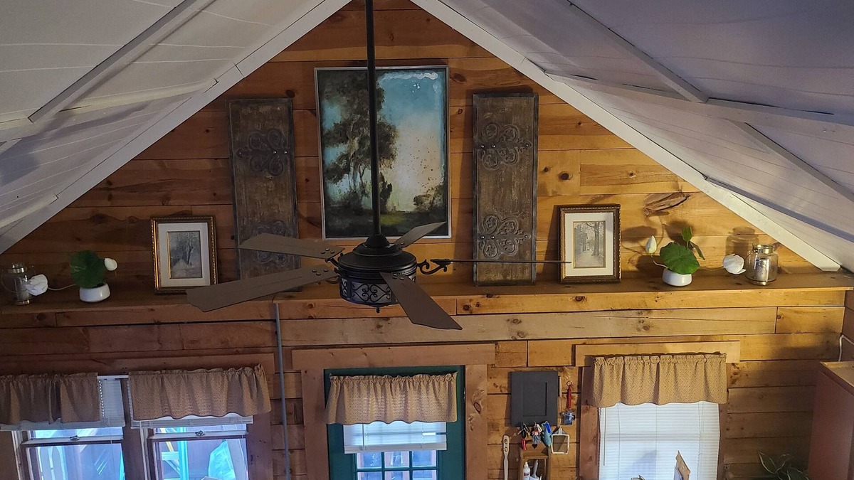 Birdseye Cabin | COZY CABIN AT PATOKA LAKE(in happy hollow)