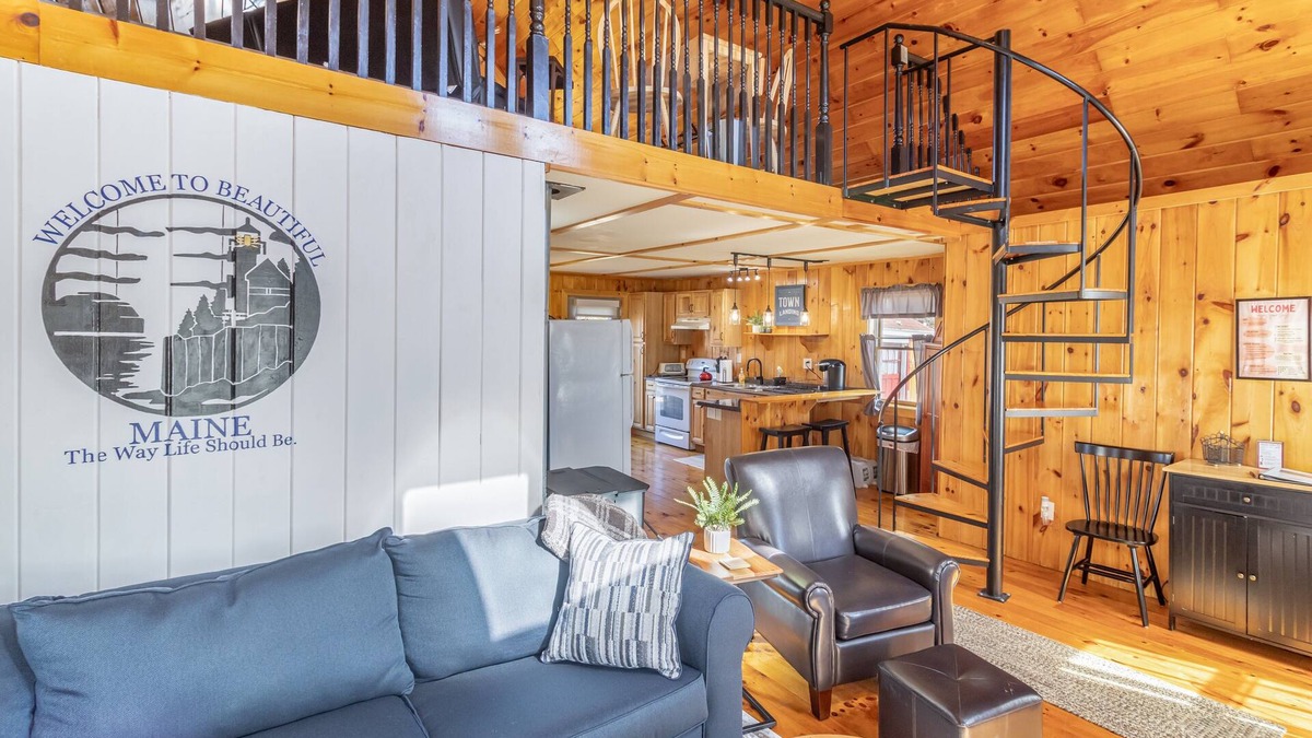 Trenton House | Cozy Cabin by the Creek - 7 Miles from Acadia National Park!