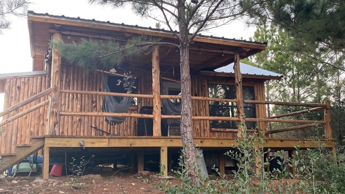 Bastrop Cabin | Cozy cabin in the pines of Bastrop with AC, WiFi