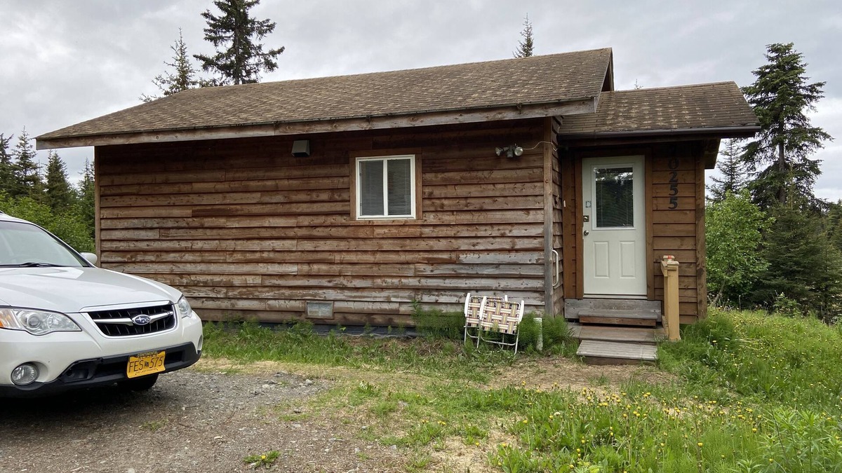 Anchor Point House | Cozy Cabin in the Woods