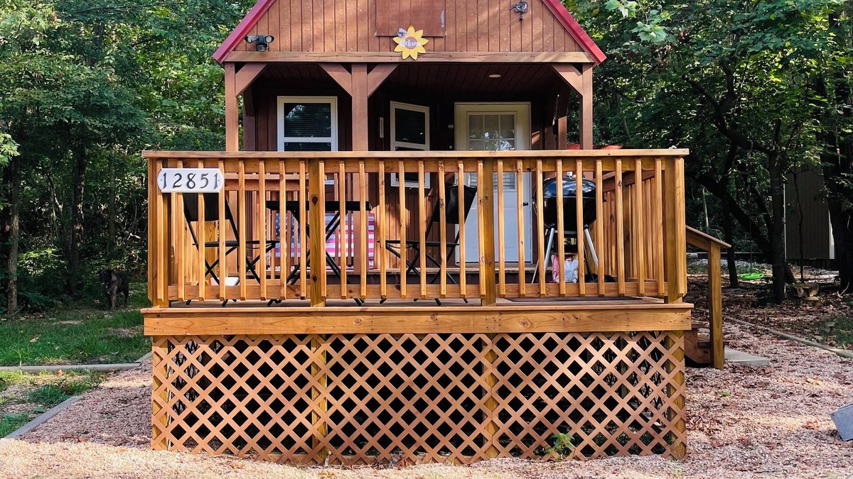 Garfield Cabin | Cozy cabin in the woods in scenic Garfield with WiFi, AC