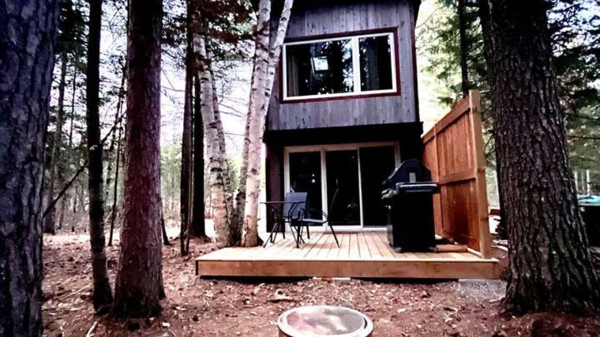 Dwight House | Cozy cabin on Oxtongue River; Heron Cottage