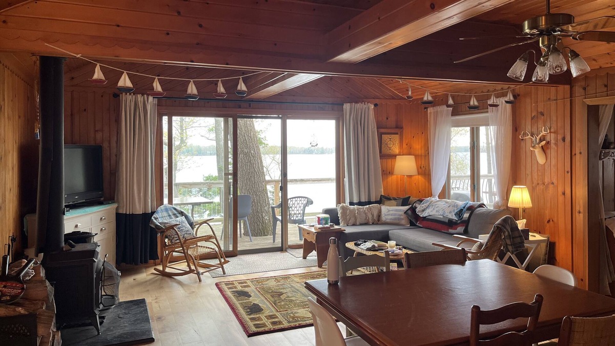 Polk County Cabin | Cozy cabin on pristine Half Moon Lake - less than 2 hours from the Twin Cities!