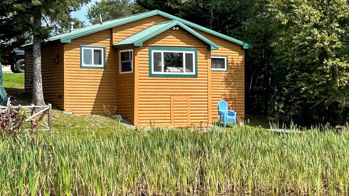 Rangeley House | Cozy Cabin on Rangeley Lake