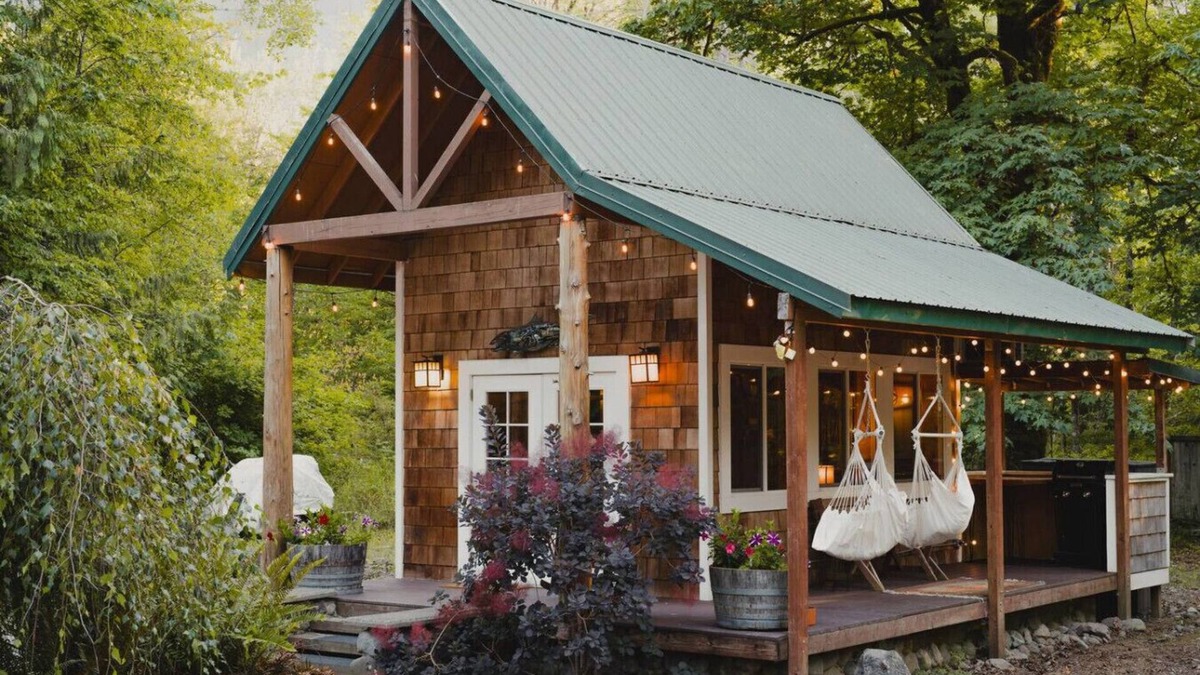 Lewis County Apartment | Cozy Cabin on Tilton River Near Mt Rainier