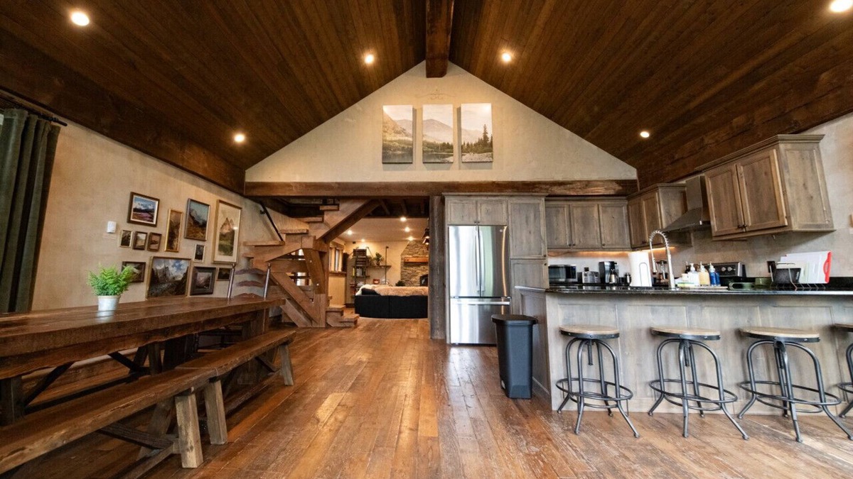 Coram Cabin | Cozy cabin outside Glacier National Park. Private hot tub + pet-friendly!