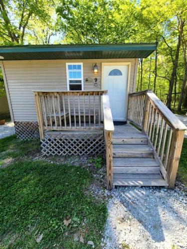 Moscow House | Cozy Cabin Rentals for a Family Getaway in Southeastern Iowa