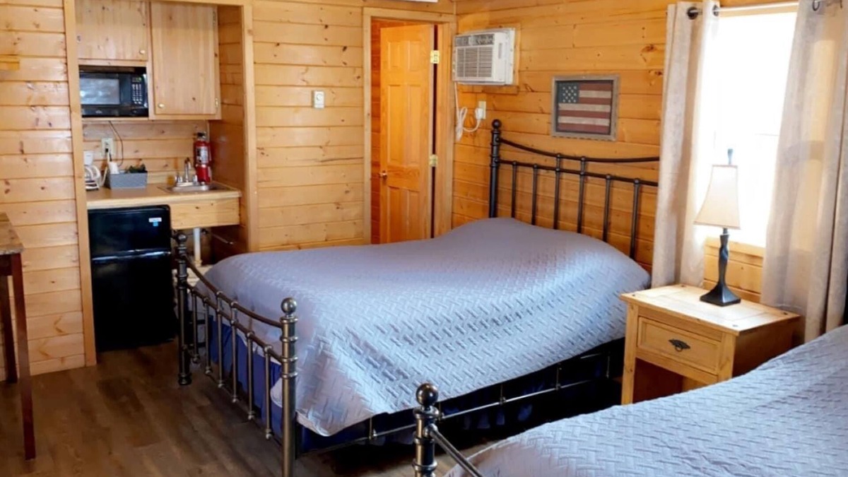 Napoleon Cabin | Cozy cabin. Sleeps 2-4. Kitchenette and Wi-Fi available.
