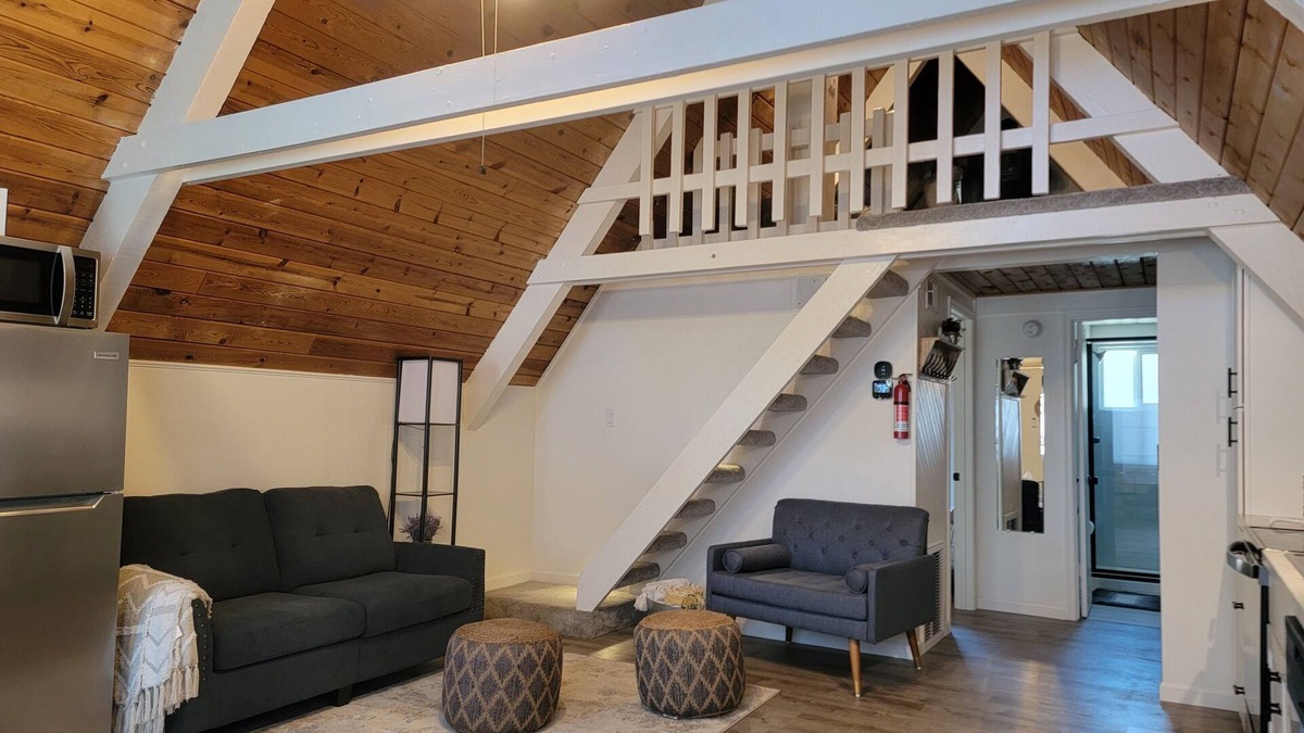 Pinetop House | Cozy Cabin Style Townhome w/Loft