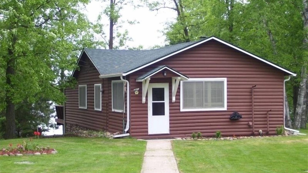 Brainerd Cabin | Cozy Cabin Vacation Rental on South Long Lake, Brainerd, Mn.