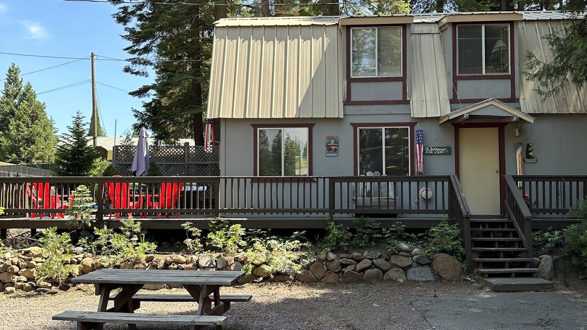 Peninsula Village Cabin | Cozy Cabin walking distance from the lake. Plenty of lake access!