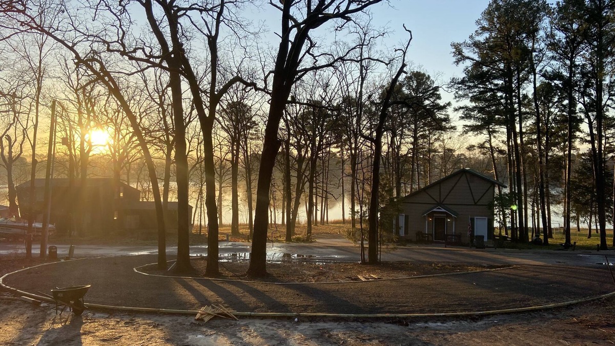 Wood County Cabin | Cozy Cabin with Panaromic View of Lake Holbrook