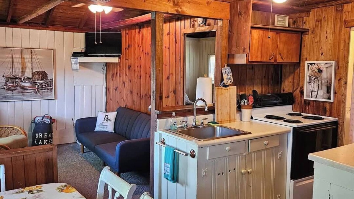 Oscoda Cottage | Cozy Catamaran Cottage on Great Lake Huron