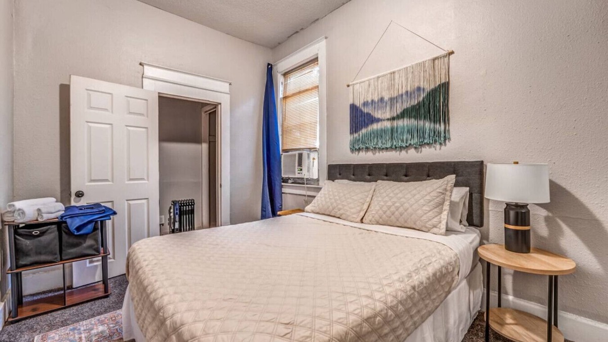 Midtown Apartment | Cozy Central Hideaway in Midtown Memphis