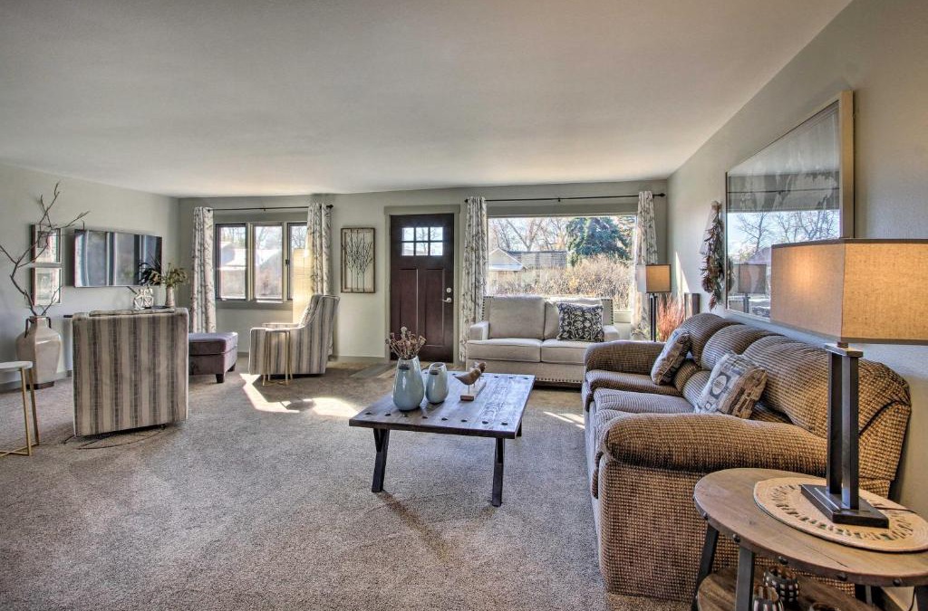 Bynum House | Cozy Choteau Home with Fire Pit, Grill, Yard!
