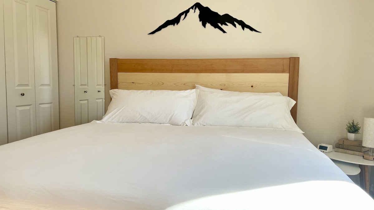 Mendenhall Valley Apartment | Cozy & Clean 1 Bedroom Apartment - Free Parking