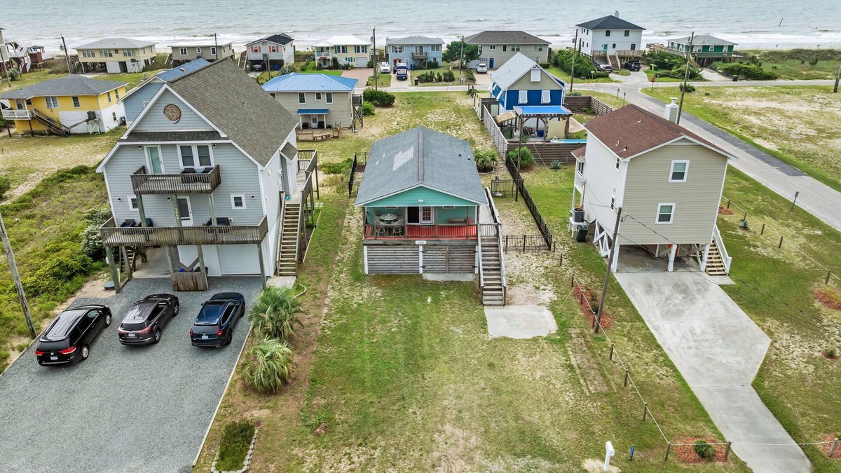 Ocean City Beach House | Cozy Coastal Cottage #197 Remodeled, dog friendly, ping-pong, tiki bar!