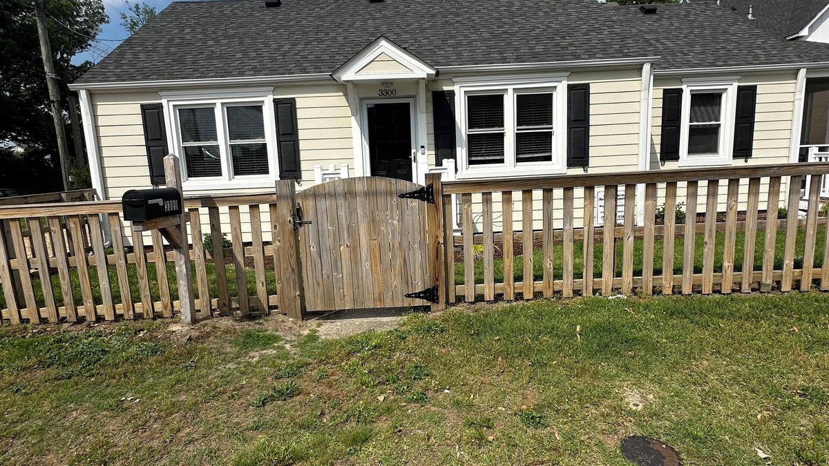 Northeast Virginia Beach House | Cozy Coastal Cottage located two blocks from the beach.