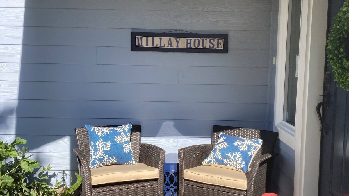 Port Orford House | Cozy coastal home near ocean beaches, hiking, and more!