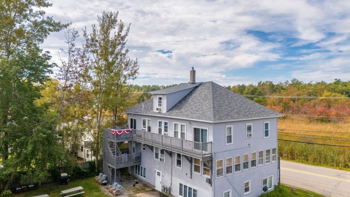 Ocean Park Condo | Cozy Coastal Retreat Walk to Pier & Shoreline