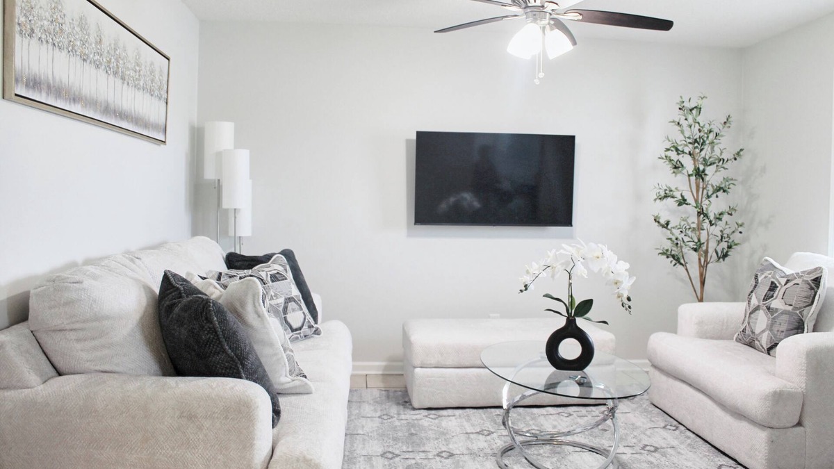 Lake Charles House | Cozy Comfort Central Stay - Casinos and Golfs Nearby