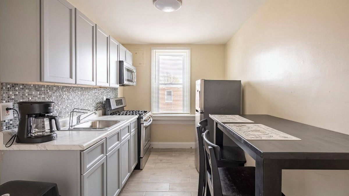 Olney-Oak Lane Apartment | Cozy comfort