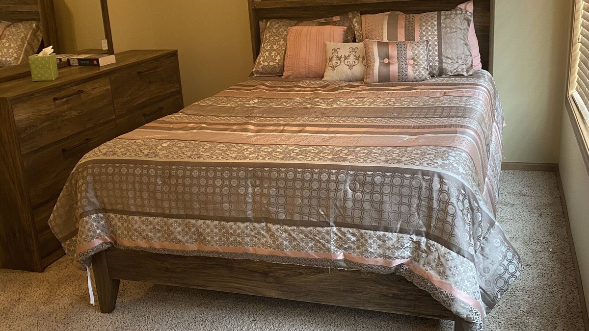 Des Moines Condo | Cozy Comfortable Executive Suite