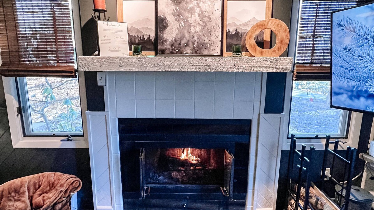 Nellysford Condo | Cozy Condo at Wintergreen! Book now for The Ski Season!