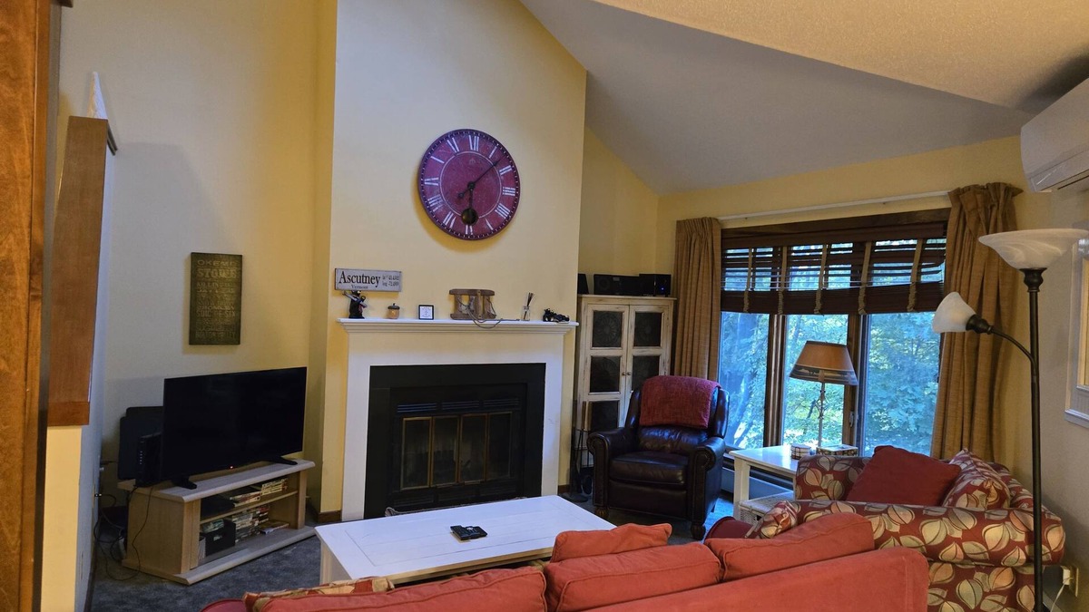 Bouvet Island Condo | Cozy Condo for Skiing-Hiking-Biking Lovers