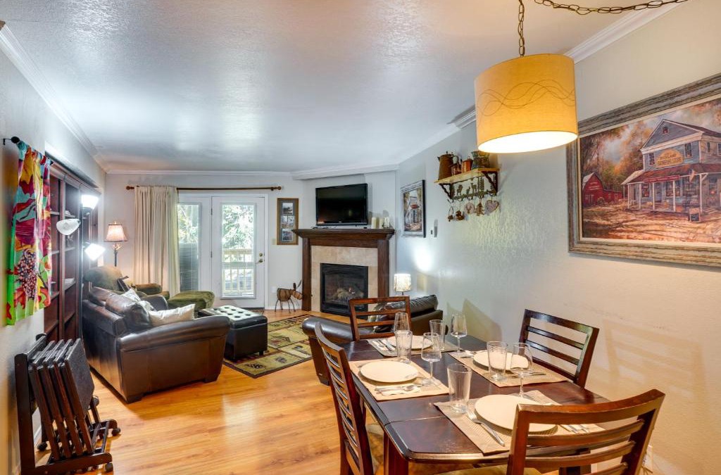 Steam Engine Meadows Apartment | Cozy Condo with Fireplace - Near Brian Head Resort!