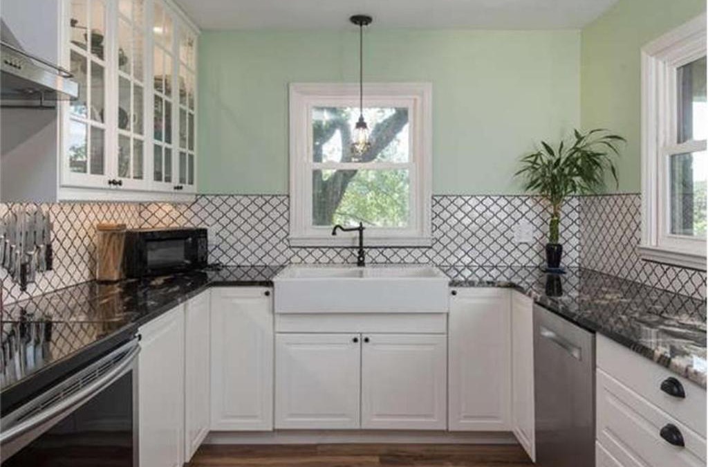 Oakley Apartment | Cozy Convenience, Private Home 5mins to Biltmore