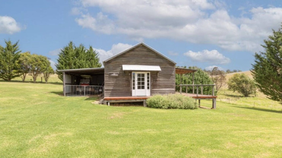 Verona House | Cozy Converted Barn on Farm Property